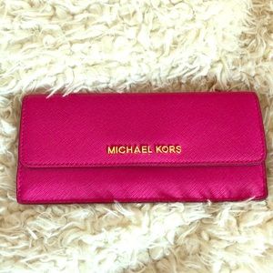 EUC Pink & Gold Michael Kors Wallet 12cc Slots